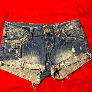Almost Famous jean shorts size 1